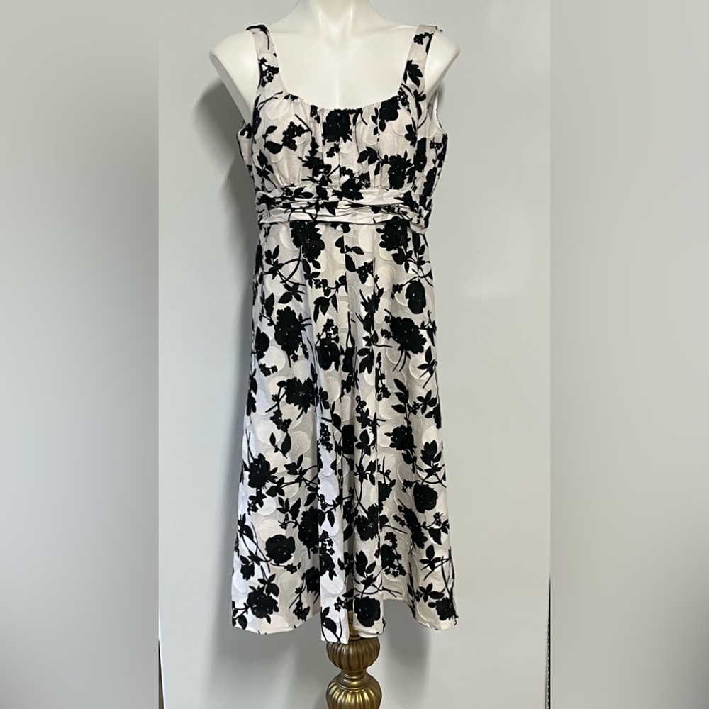 Jones Wear Dress Floral Black and White Midi Dress 100% Cotton Size 14
